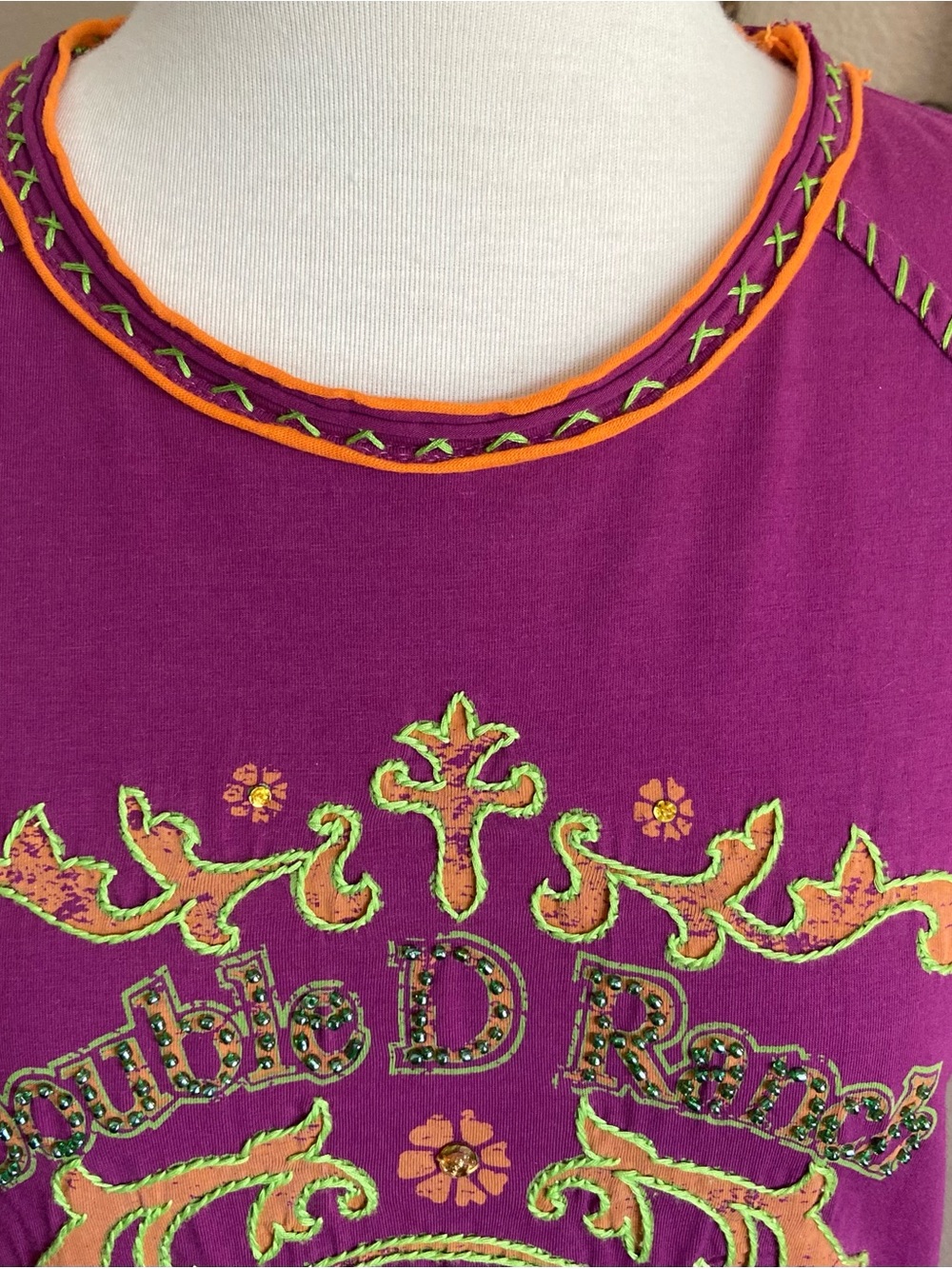 Top - Double D Ranch - "Rodeo Show Since 1989" graphic tee - Embroidered, Sequin - Picture 4 of 8